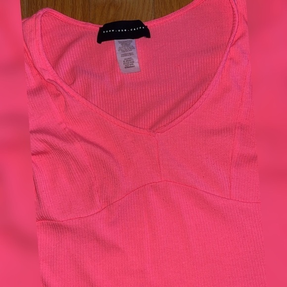 PINK Top - Picture 2 of 2